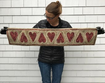 Large Valentine Heart Table Runner ~ Rug Hooking Pattern on Linen