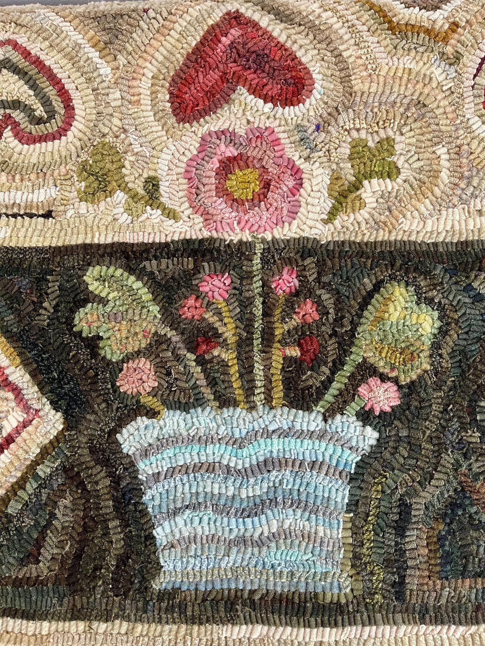 Primitive Folk Art Wool Hooked Rug ~ Antique Flowers and Hearts - Etsy