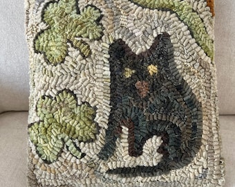 RUG HOOKING KIT - Fat Black Cat with Shamrocks on Linen