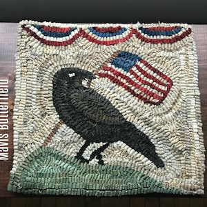 Rug Hooking PATTERN - Folk Art Primitive Wool Hooked Rug ~ Patriotic Crow
