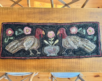 Primitive Folk Art Wool Hooked Rug ~ Thanksgiving Turkey Table Runner