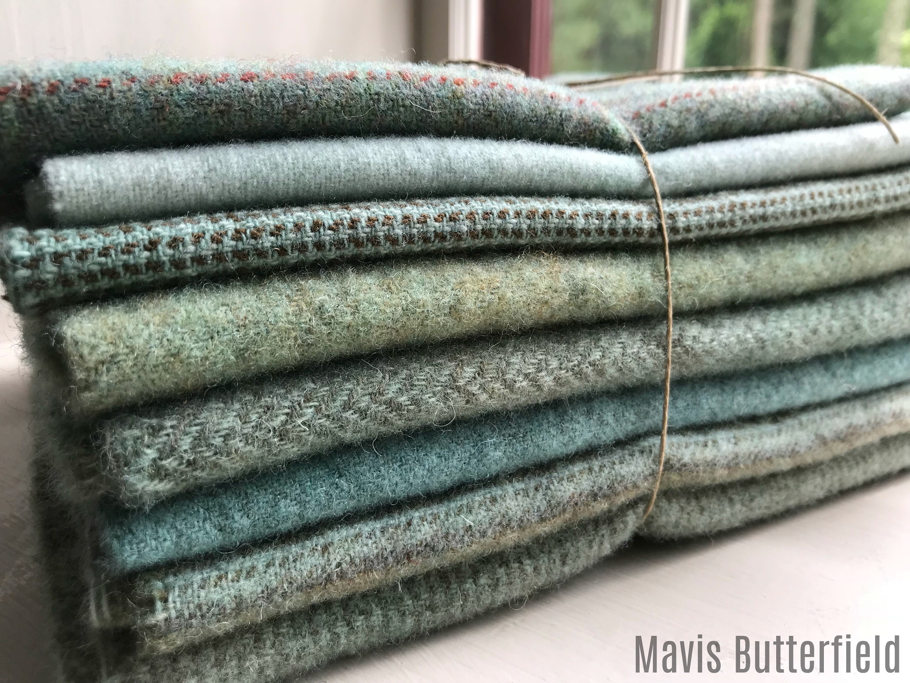 Hand Dyed Wool Fabric, 8 Sea Glass Blue Blue Fat Eighths 1/8 Yard for Primitive Rug Hooking