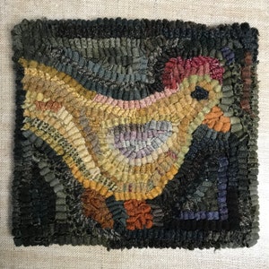 Rug Hooking Pattern Scrappy Chicken on Linen or Paper