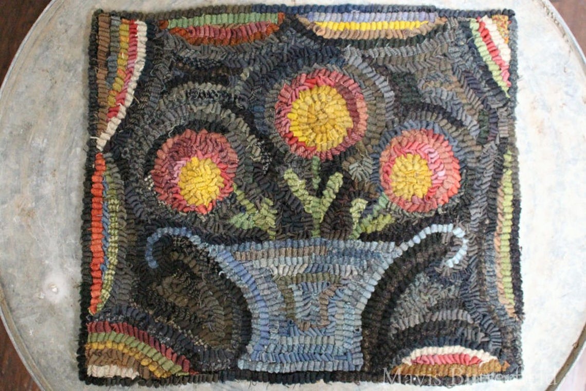 Rug Hooking Pattern Flowers for Lucy {small} on Linen - Etsy