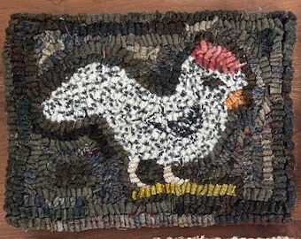 Primitive Folk Art Hooked Wool Mini Rug ~ Little Chicken ~ Speckled ~