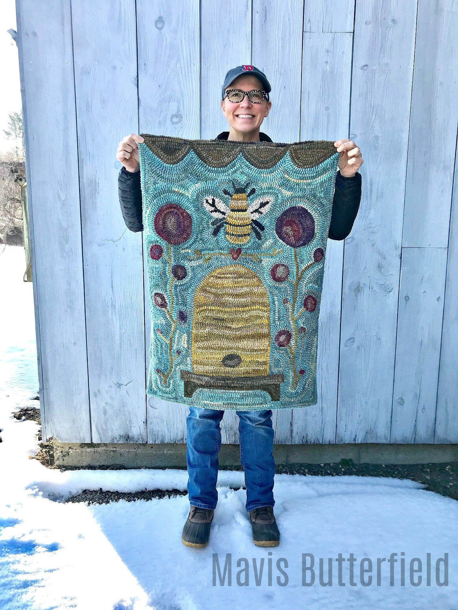 Rug Hooking Pattern - Folk Art Primitive Wool Hooked Rug ~ Queen Bee - Etsy