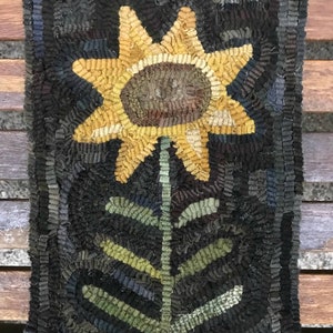 RUG HOOKING KIT - Folk Art Sunflower on Linen - Etsy