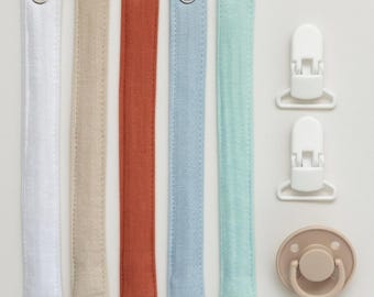 Washable pacifier holder, Muslin Pacifier Clips - 5- piece in one bag