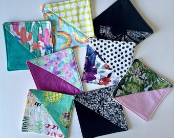 Marcapáginas de tela hecho a mano para esquinas; sujetapáginas único; regalo para amantes de los libros; regalo para profesores; regalo para el Día de la Madre.