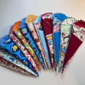 Handmade Scissors Holder; Quilter & Crafter Gift; Sewing Scissors Pouch; Fabric Sheath for Craft Tools;