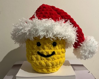 17cm Minifigure Santa Hat Accessory - Crochet pattern.