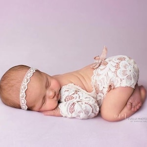 Newborn  Long Sleeve Lace Floral Romper