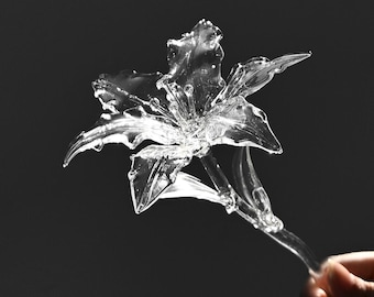 Handmade Clear Glass Lily Flower – Lampwork Transparent Glass Bloom, Elegant Floral Art Decor