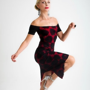 Tango Kleid Lace Tango Cap Sleeve Off Schulter Geraffte Kleid mit Split Tail Tango With Love