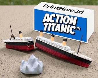 Original Titanic Action Model™ Bath Toy: Split In Half, Break Apart Ship, Pool Toy