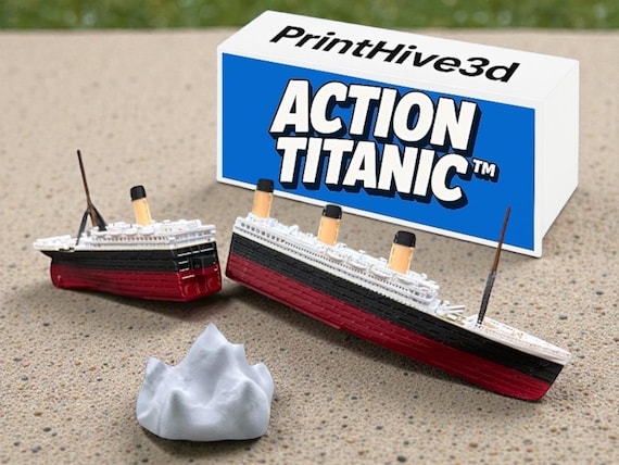 Original Titanic Action Model™ Bath Toy: Split In Half, Break Apart Ship, Pool Toy