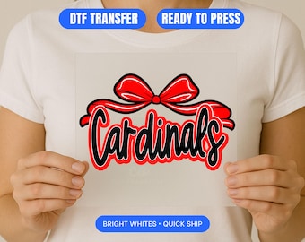 Transferencia DTF con lazo de los Cardenales – Diseño Coquette Spirit Wear – Listo para imprimir