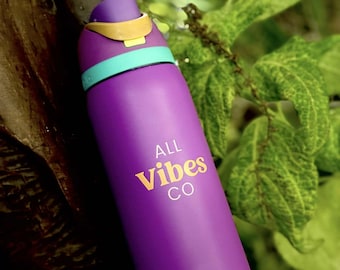 Owala FreeSip vattenflaska i rostfritt stål 32 oz lila