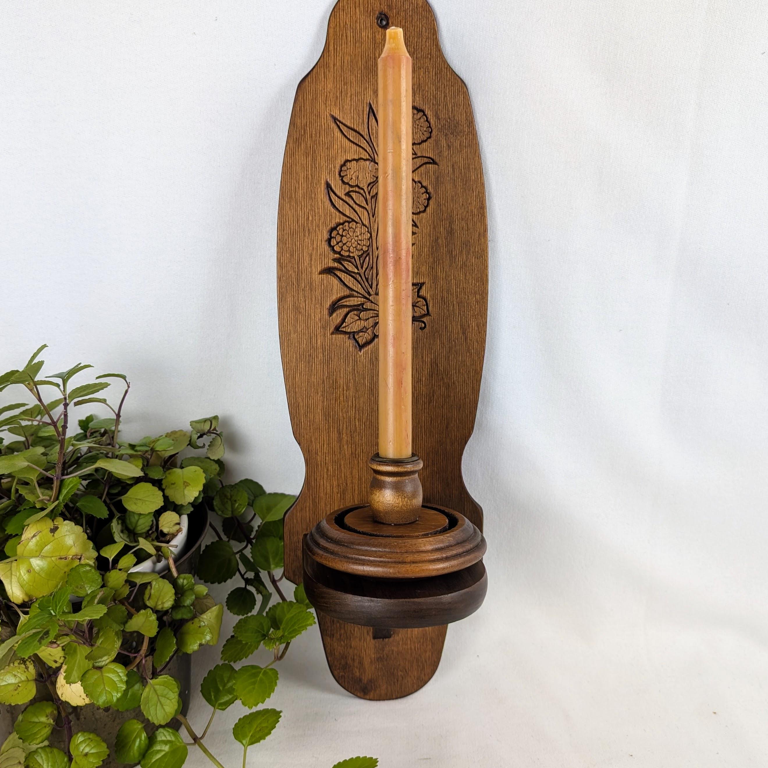 ヴィンテージの花柄彫刻が施された木製キャンドルスタンド - 1970年代