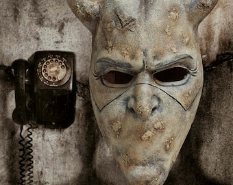 THE GRABBER - Black Phone Mask - Etsy