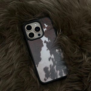 Cow Print iPhone Case – Trendy MagSafe Compatible Phone Cover