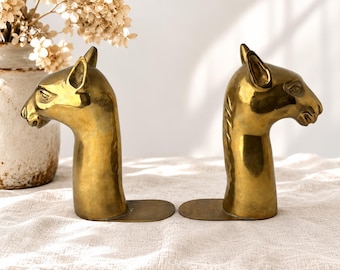 Kamel-Buchstützen aus massivem Messing, Vintage-Paar im spanischen Skulpturenstil, Mid-Century-Dekor im Hollywood-Regency-Stil