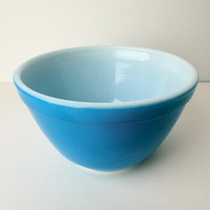 Vintage Pyrex #401 Blue Mixing Bowl Primary Color Nesting Set Mid Century Kitchen Glass