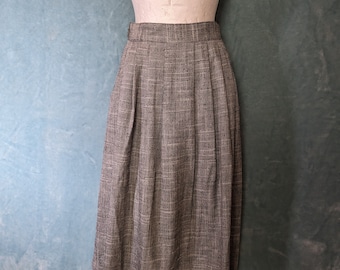 Vintage 1970s Black White Pleated Check Midi Skirt by Soko / Waist 29-30"