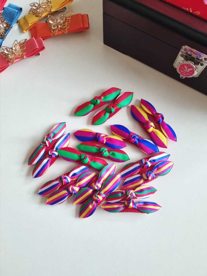 Saekdong Ribbon Hair Clip Set (2 pcs): Korean Hanbok Accessory image 5