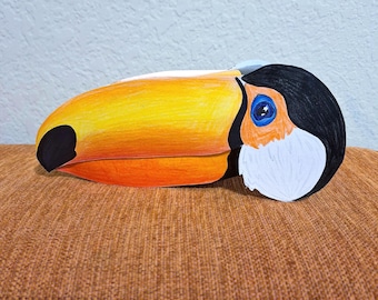 Paper toucan puppet