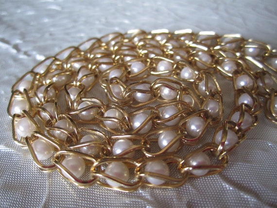Napier Gold Tone Faux Pearl Vintage Necklace - image 6
