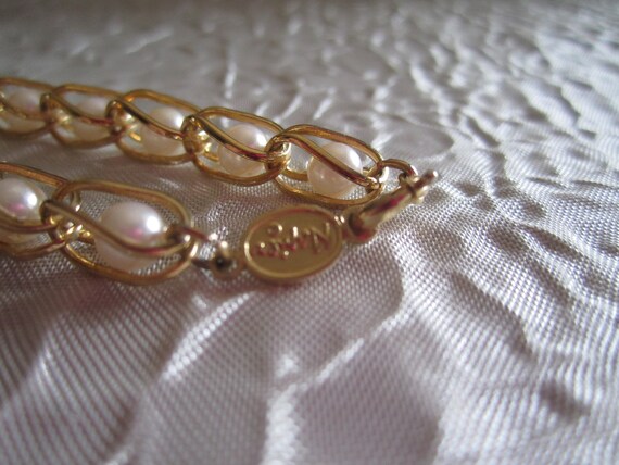 Napier Gold Tone Faux Pearl Vintage Necklace - image 9