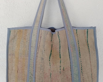 Vintage Kantha Quilted Tote Bag: Boho Beach Travel Bag
