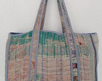 Vintage Kantha Quilted Tote Bag: Boho Beach Travel Bag