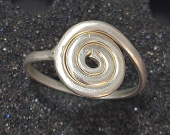Anillo espiral de plata esterlina hecho a mano / Anillo bohemio con diseño de remolino