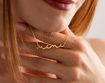 Gold Script Mama Necklace – Custom Nameplate Necklace for Moms – Dainty 14K Gold Mama Jewelry Gift