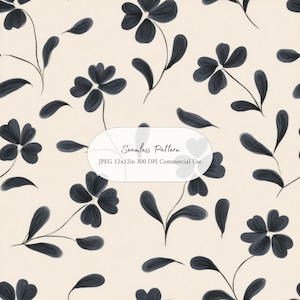 Op de afbeelding: Een naadloos patroon met handgeschilderde donker antracietgrijze bloemen en bladeren op een lichtcrème achtergrond. Een wit label in het midden toont de tekst Seamless Pattern, JPEG 12x12in 300 DPI Commercial Use in zwarte letters.