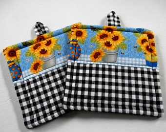 Potholders, Pr Of Quilted Potholders, Novelty Potholders, Gift