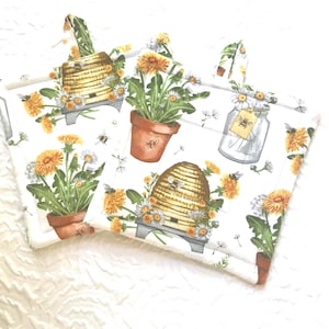 Quilted Potholders, Double Insul Brite Protection, Set of 2