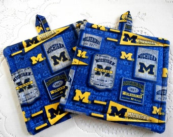 Potholders, Pr of Quilted Potholders, Michigan Wolverine Potholders, Fathers Day Gift