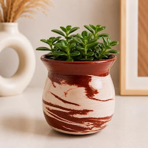 Maceta de cerámica hecha a mano / Maceta de terracota y mármol / Recipiente decorativo de cerámica / Decoración rústica para el hogar / Cerámica artesanal