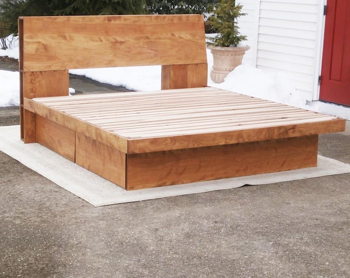 NdFvC03 +Solid Hardwood Cantilever Platform Bed, 4 dws, HB storage; NdFnP01-7, 7 deep dwrs; NdFnP01, Grid Trim head, foot, 4 dwrs, natural