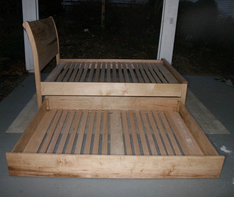 NtRnS2 Solid Hardwood Platform Sleigh Bed with Trundle, natural color image 7