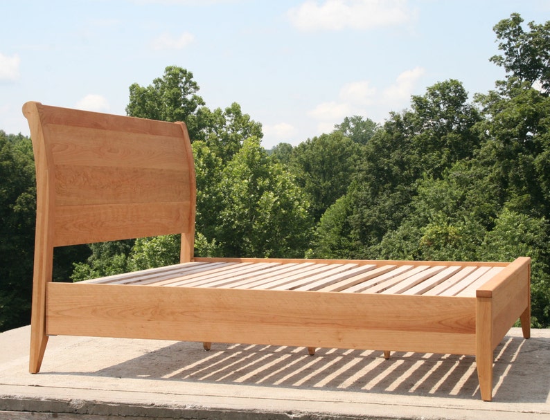 NtRnS2 Solid Hardwood Platform Sleigh Bed with Trundle, natural color image 10