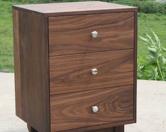 BT030B *Hardwood Bedside Cabinet, 3 Inset Drawers, optional sizes and optional pulls available - natural color