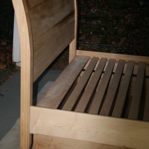 NtRnS2 Solid Hardwood Platform Sleigh Bed with Trundle, natural color image 6