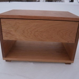 BT110B Hardwood Bedside Cabinet, 1 Inset Drawer, 1 Shelf, 20 wide x 14 deep x 14 tall natural color image 3