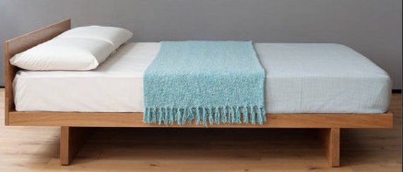 Ndrsv01 solid Hardwood Platform Bed With 4 Drawers on Wheels on