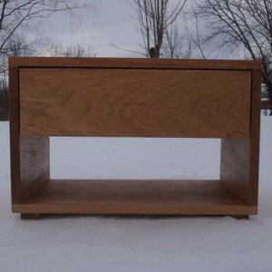 BT110B Hardwood Bedside Cabinet, 1 Inset Drawer, 1 Shelf, 20 wide x 14 deep x 14 tall natural color image 4