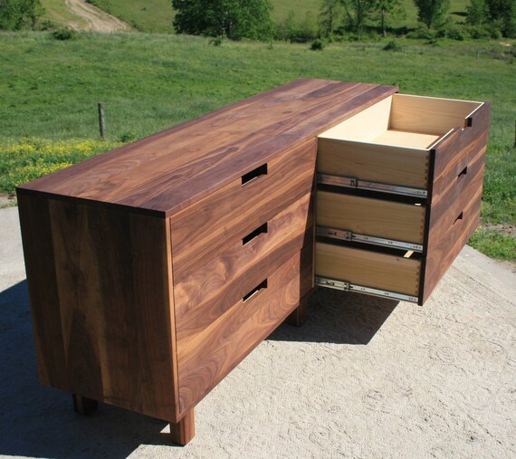 Wooden Rustic Style 6 Drawers Dresser In Mahogany Finish, Brown